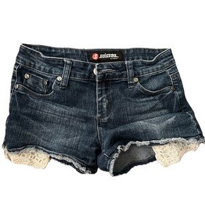 Scissor Jean shorts by Tillys Crochet Pockets Size 12G or 0W